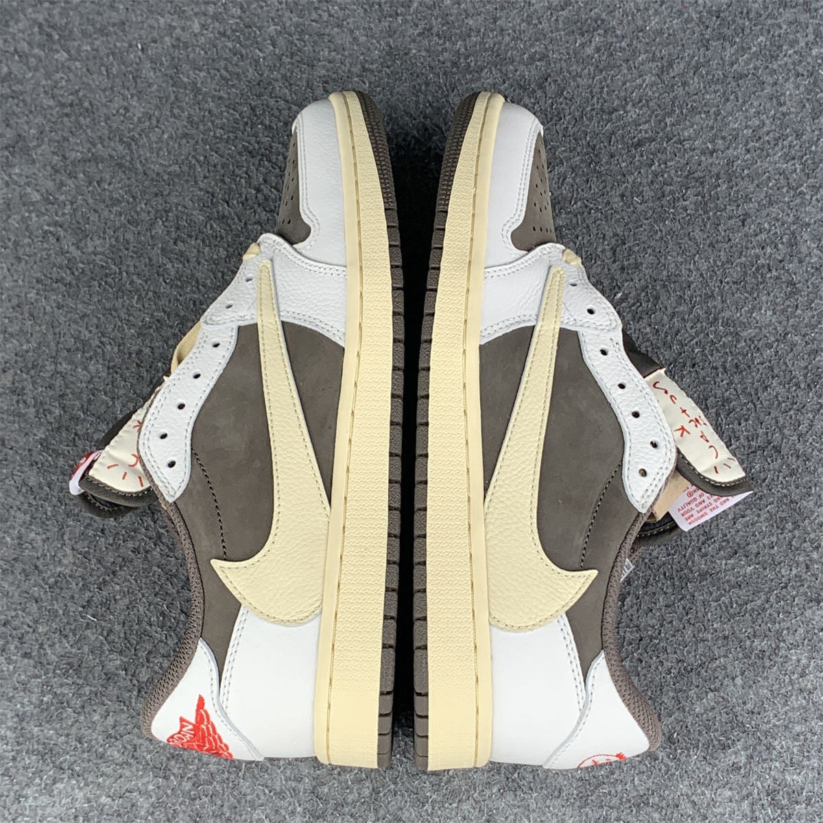 Travis Scott x Air Jordan 1 Retro Low OG 'Reverse Mocha' (B-Grade Version)