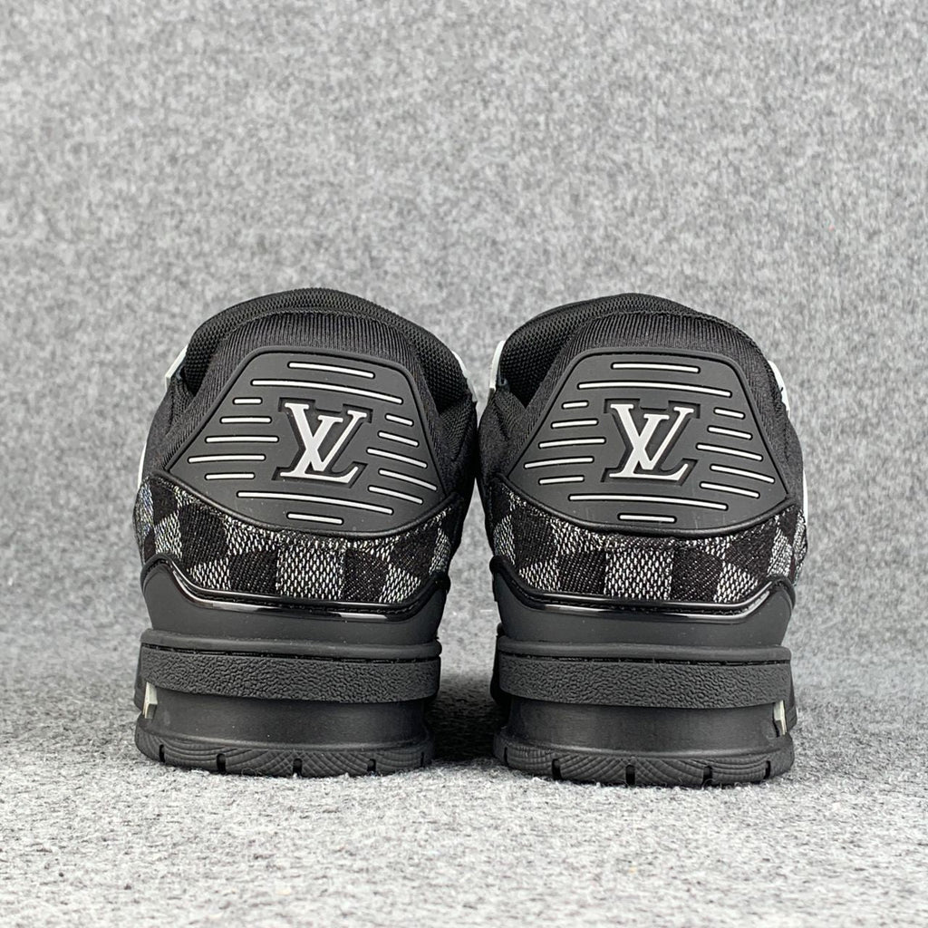 LV Trainer Damier 'Black'