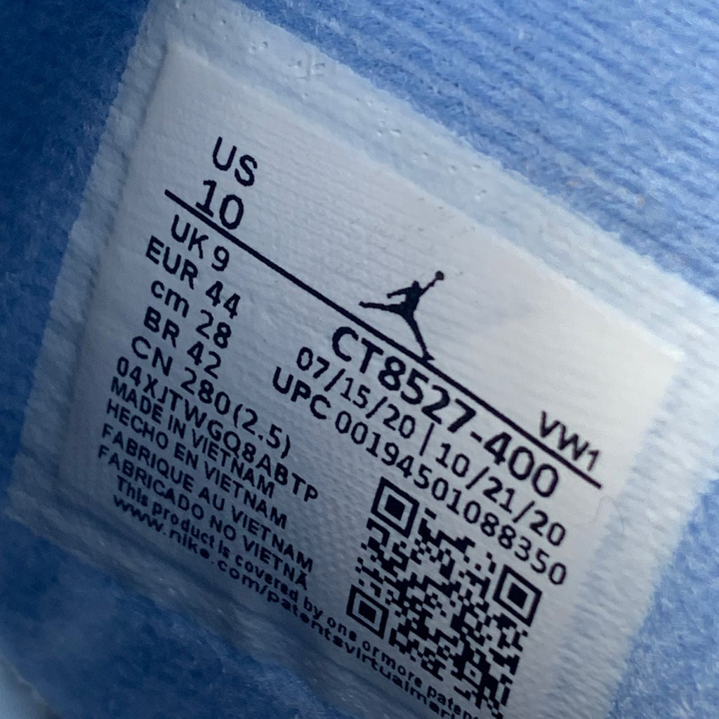 Air Jordan 4 Retro University Blue