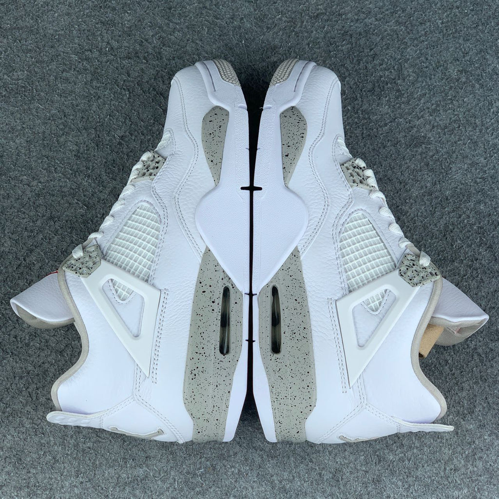 Air Jordan 4 Retro 'White Oreo'