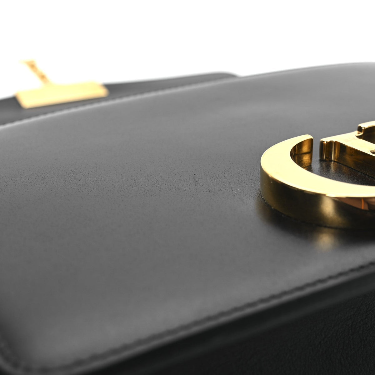 Box Calfskin 30 Montaigne Flap Bag Black