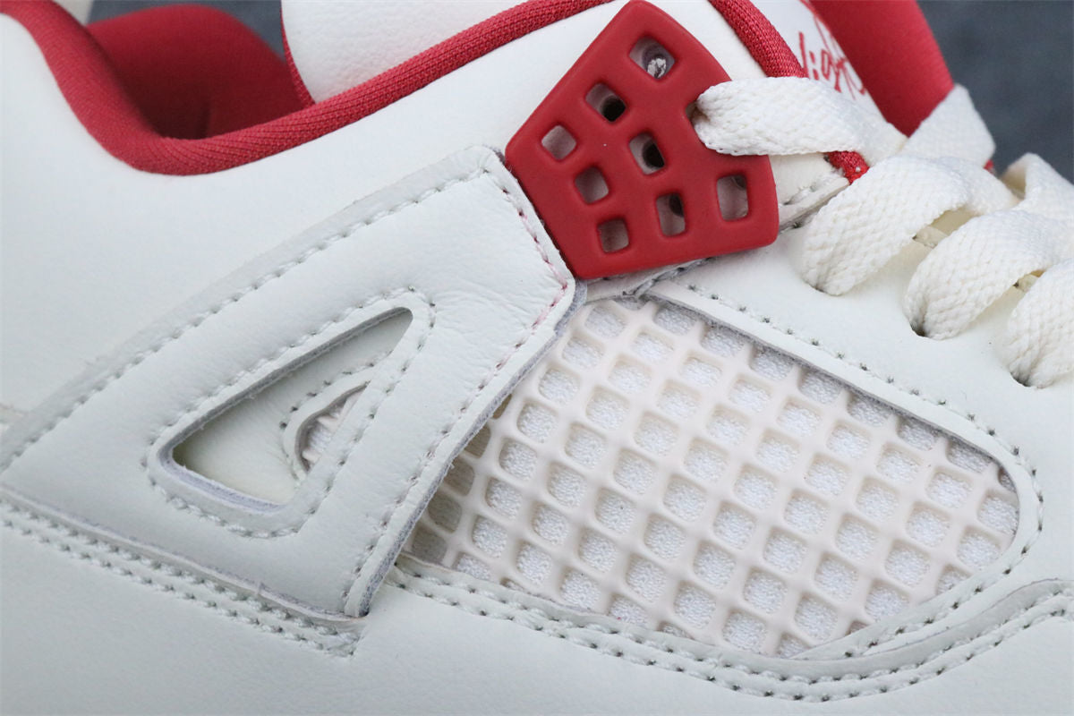 (Early Look) Air Jordan 4 Retro “Pale Ivory / Sierra Red”