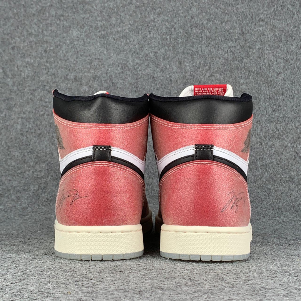 Trophy Room x Air Jordan 1 High OG SP 'Chicago'