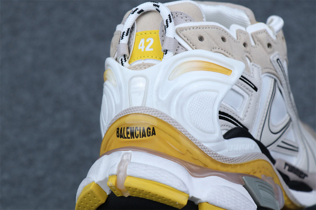 Balenciaga Wmns Runner Sneaker 'Beige'