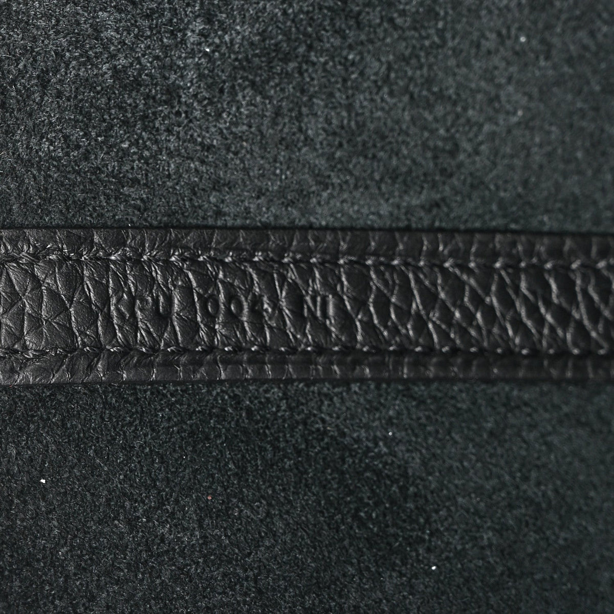 Taurillon Clemence Picotin Lock 22 MM Black
