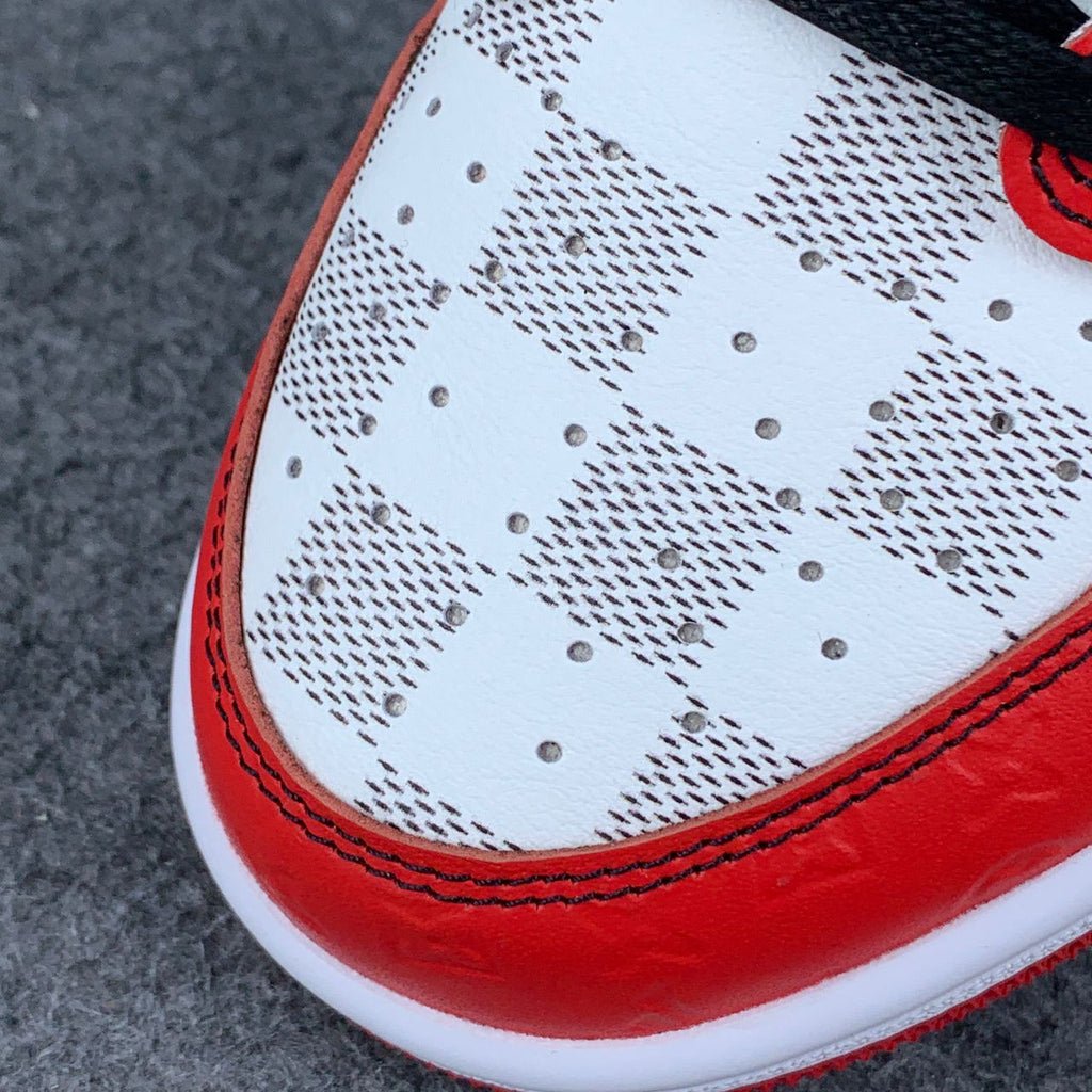 (Custom) Air Jordan 1 'Rouge Grid'