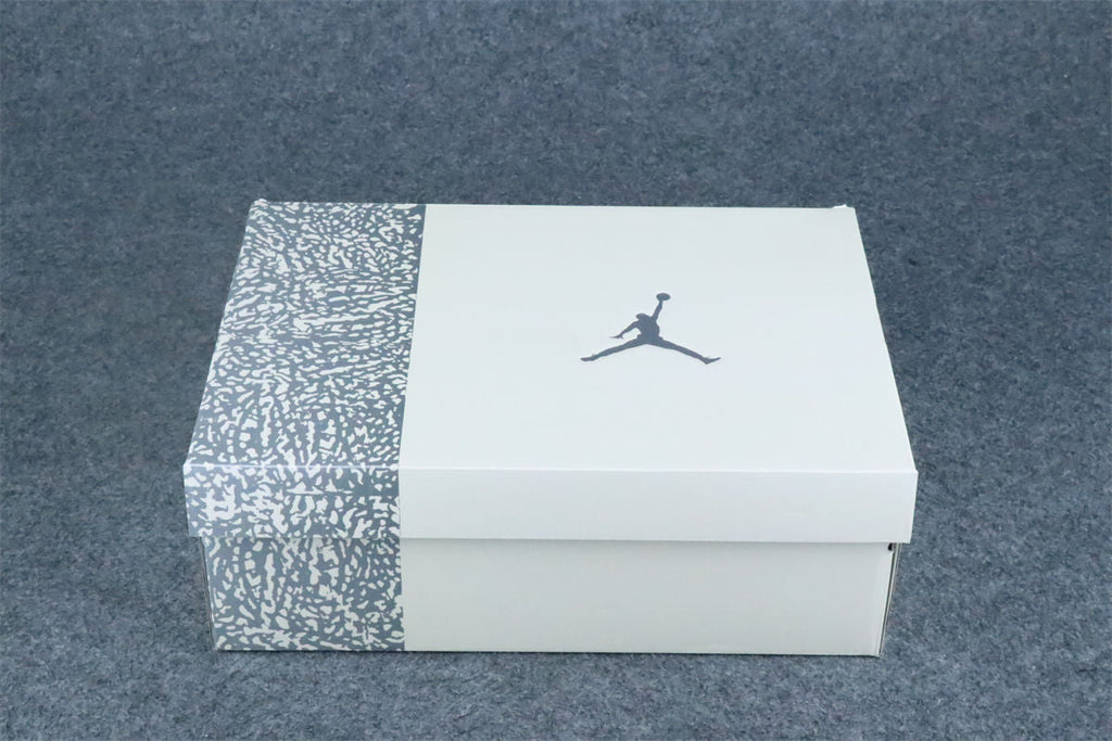 Wmns Air Jordan 3 Retro 'Sail Metallic Silver'