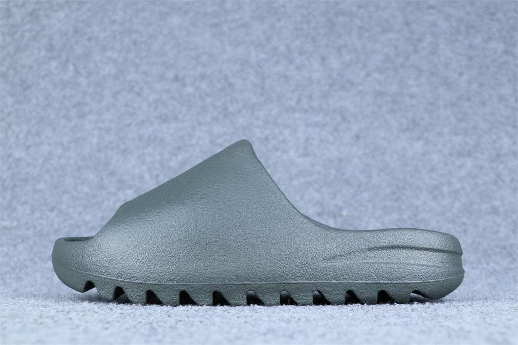 Yeezy Slides 'Granite'